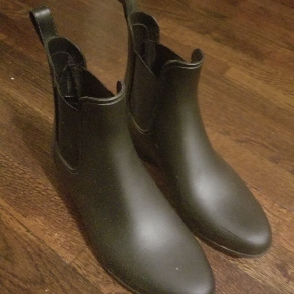 Merona Black Rain Boots - Picture 2 of 2